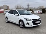 Chevrolet Onix-10