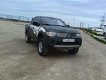 Mitsubishi L200-1