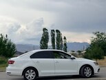 Volkswagen Jetta-4