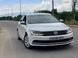 Volkswagen Jetta-1
