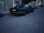 Mercedes E 240-5
