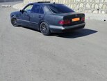 Mercedes E 240-6