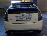 Toyota Prius-8