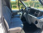 Ford Transit-10