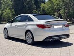 Hyundai Sonata-5