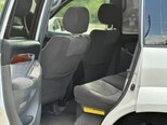 Toyota Land Cruiser Prado-12