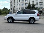 Toyota Land Cruiser Prado-5
