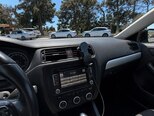 Volkswagen Jetta-8