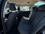 Volkswagen Jetta-9