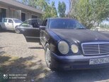 Mercedes E 230-8