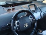 Toyota Prius-4