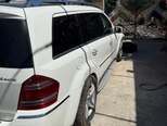 Mercedes GL 550 4MATIC-15