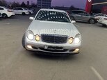 Mercedes E 220-1
