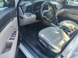 Hyundai Elantra-8