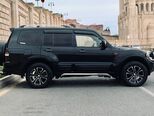 Mitsubishi Pajero-2