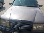 Mercedes 200 E-1