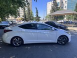 Hyundai Elantra-2
