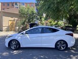 Hyundai Elantra-3