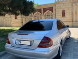 Mercedes E 270-5
