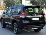 Toyota Land Cruiser Prado-4