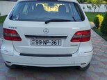 Mercedes B 180-7