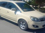 Opel Zafira-8