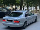 Mercedes E 240-8