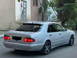 Mercedes E 240-13