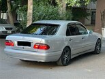 Mercedes E 240-12