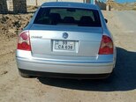 Volkswagen Passat-5