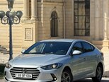 Hyundai Elantra-2