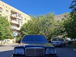 Mercedes 220 E-1