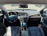 Hyundai Sonata-12
