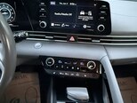 Hyundai Elantra-11