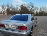 Mercedes E 220-3
