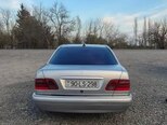 Mercedes E 220-2