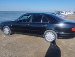 Mercedes E 200-5