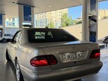 Mercedes E 220-4