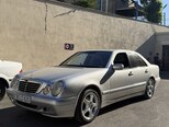 Mercedes E 220-3