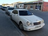 Mercedes E 220-3