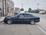 Mercedes E 300-5
