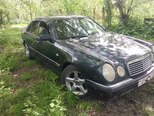 Mercedes E 300-9