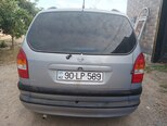 Opel Zafira-4