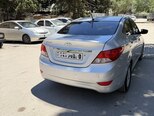 Hyundai Accent-6