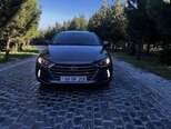 Hyundai Elantra-1