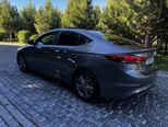 Hyundai Elantra-4