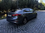 Hyundai Elantra-6