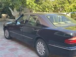 Mercedes E 240-6