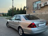 Mercedes C 320 4MATIC-2