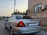 Mercedes C 320 4MATIC-12